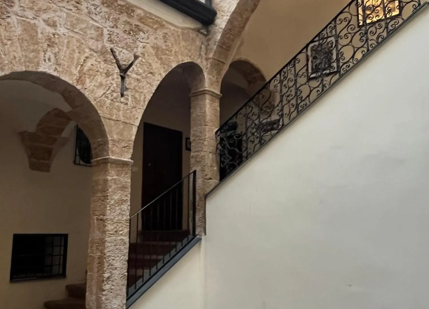 Palazzo Dei Duchi D'Amico - Apartment -