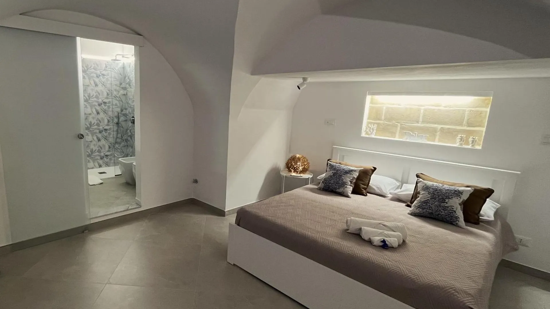 Palazzo Dei Duchi D'Amico - Apartment -