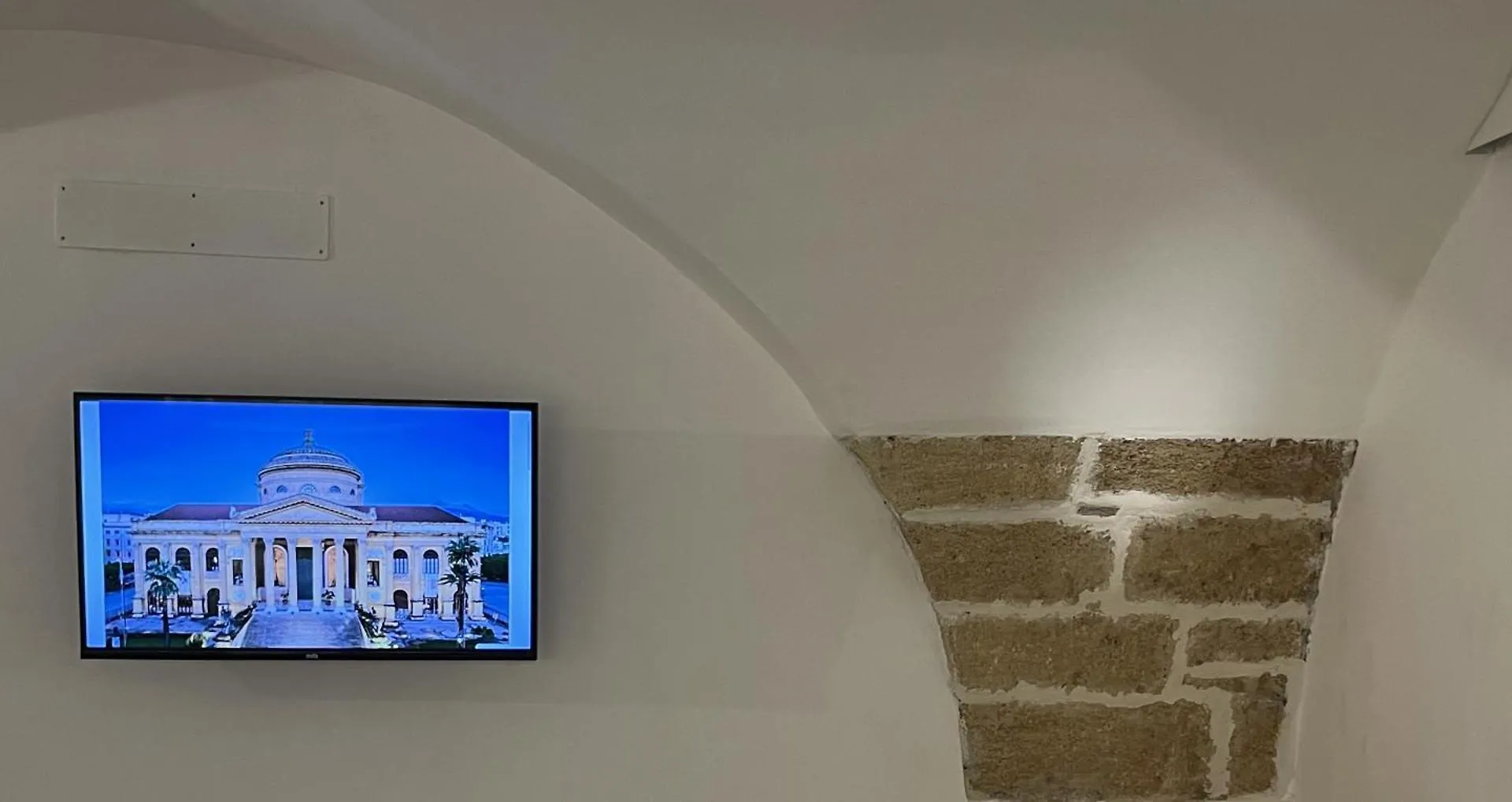 Palazzo Dei Duchi D'Amico - Apartment -