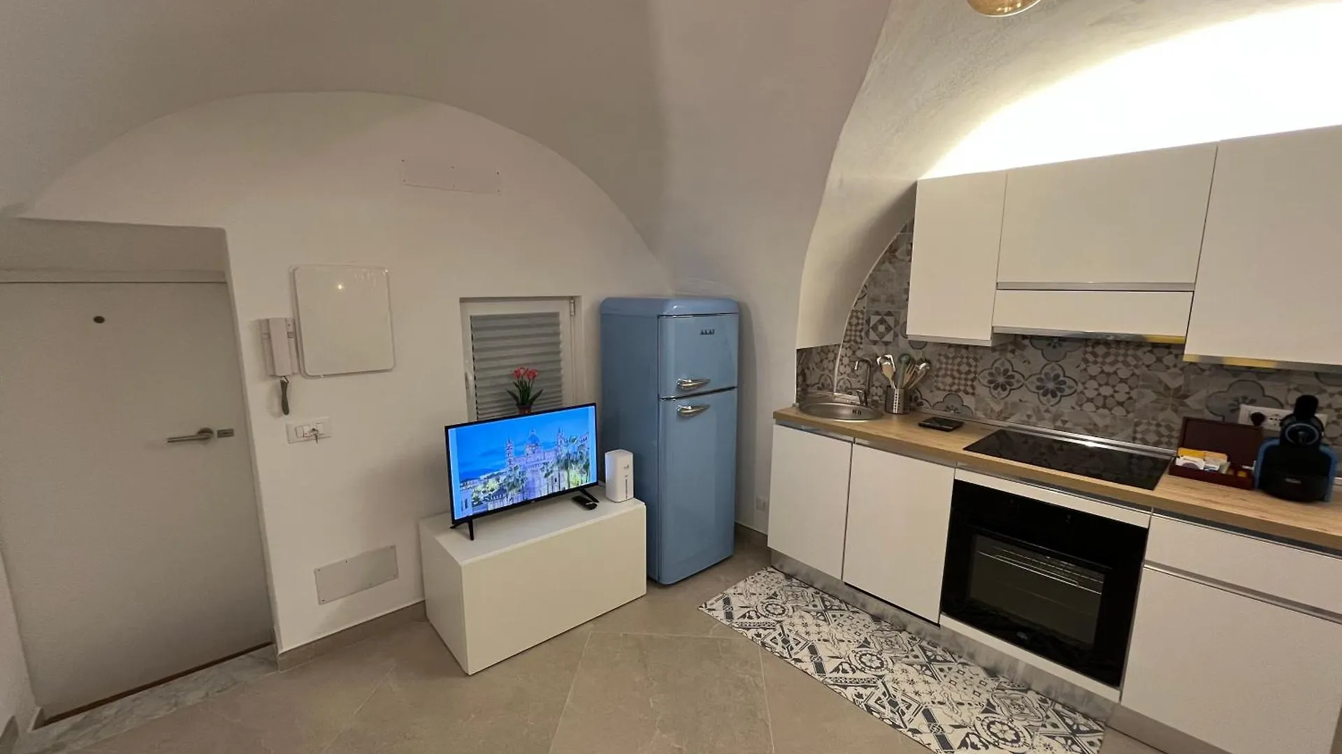 Palazzo Dei Duchi D'Amico - Apartment -